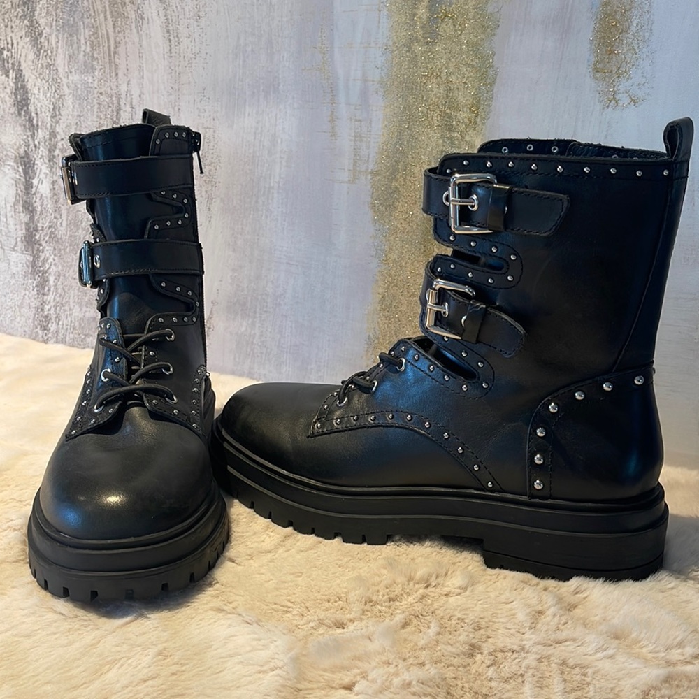 Chelsea & Violet Rhea studded leather lace-up buckle combat boots (size 9) 🎁😍
